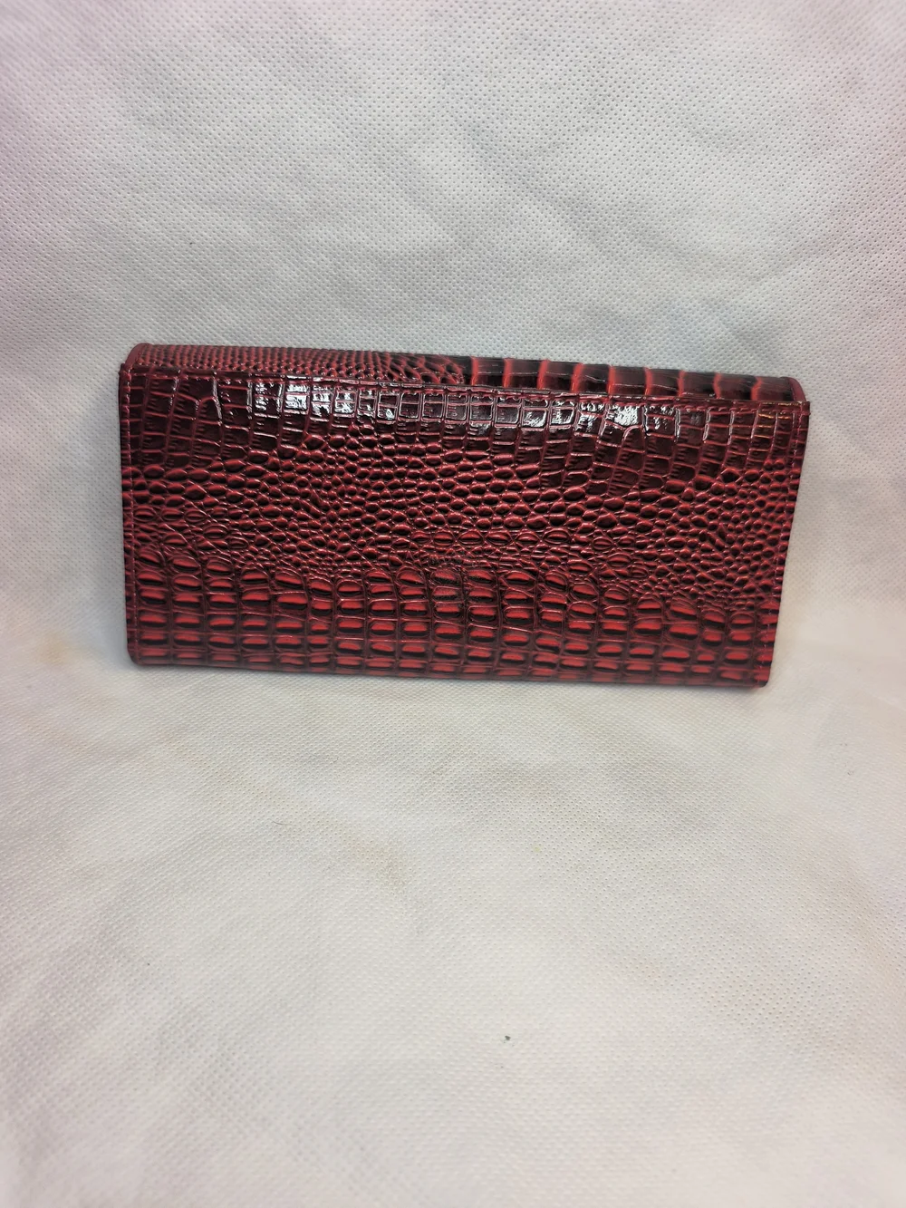 Red Wallet Croc Embossed - Picture 2 of 8